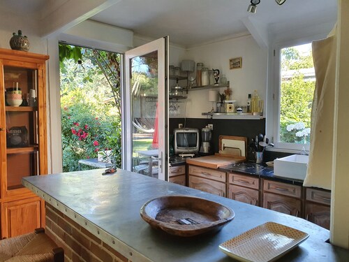 Ty-ma-bro 650 Mètres de la Pointe Saint Gilles