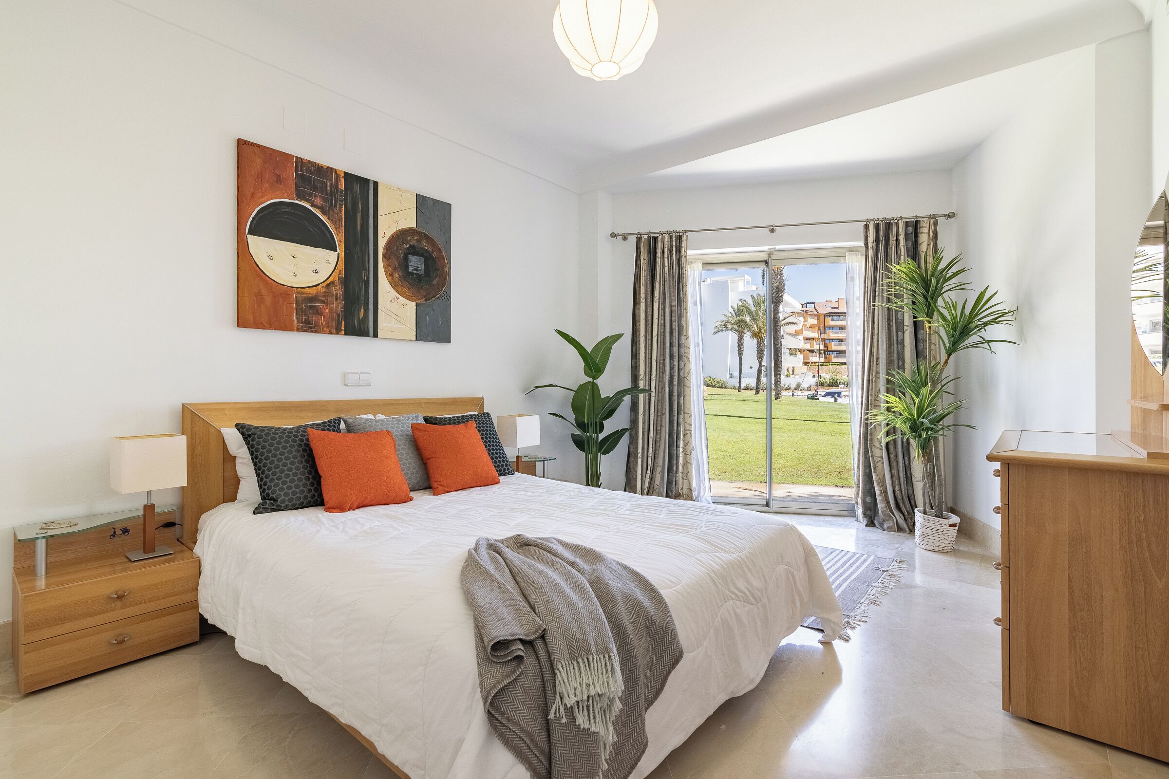 3 dormitorios, tabla de planchar con plancha, wifi y ropa de cama