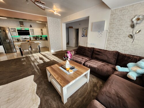 Modern 3 bedroom house with private pool