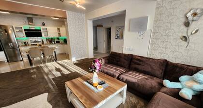 Modern 3 bedroom house with private pool