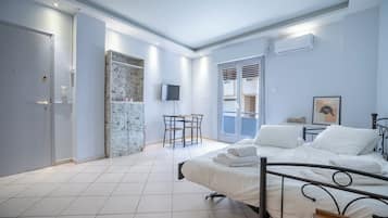 1 habitación, wifi y ropa de cama