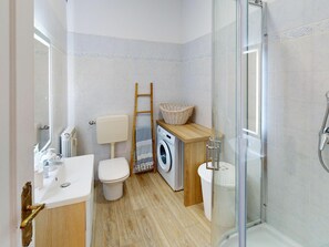 Hair dryer, towels