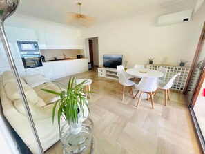 Interior - Superb renovated 4BR with AC and terrace near sea and center (Menton)