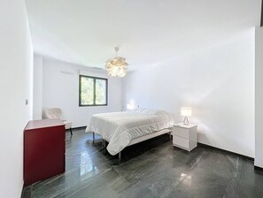2 bedrooms, iron/ironing board, free WiFi, wheelchair access - Luxury apartment 100m from the beach - 2 bedrooms, air conditioning, parking, WiFi (Saint-Cyr-sur-Mer)
