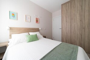 2 bedrooms, iron/ironing board