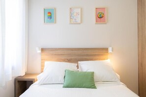 2 slaapkamers, een strijkplank/strijkijzer