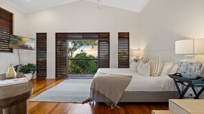 5 bedrooms, iron/ironing board, travel cot, free WiFi