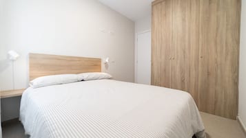 2 bedrooms, iron/ironing board