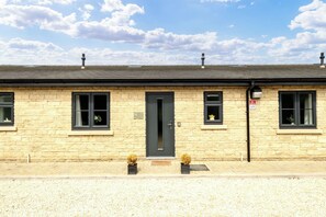 Exterior - Park up, let yourself in and leave the journey behind