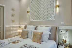 5 habitaciones, tabla de planchar con plancha y wifi gratis