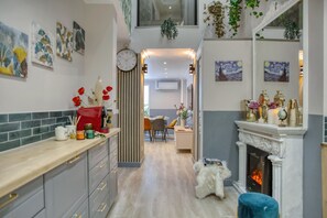 Interior - Elegant Triplex -Center of Paris - Aircon -10 people (Paris)