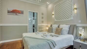 5 bedrooms, iron/ironing board, free WiFi, bed sheets