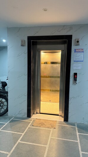 Restaurant - Hotel DS valley Rishikesh (Narendranagar)