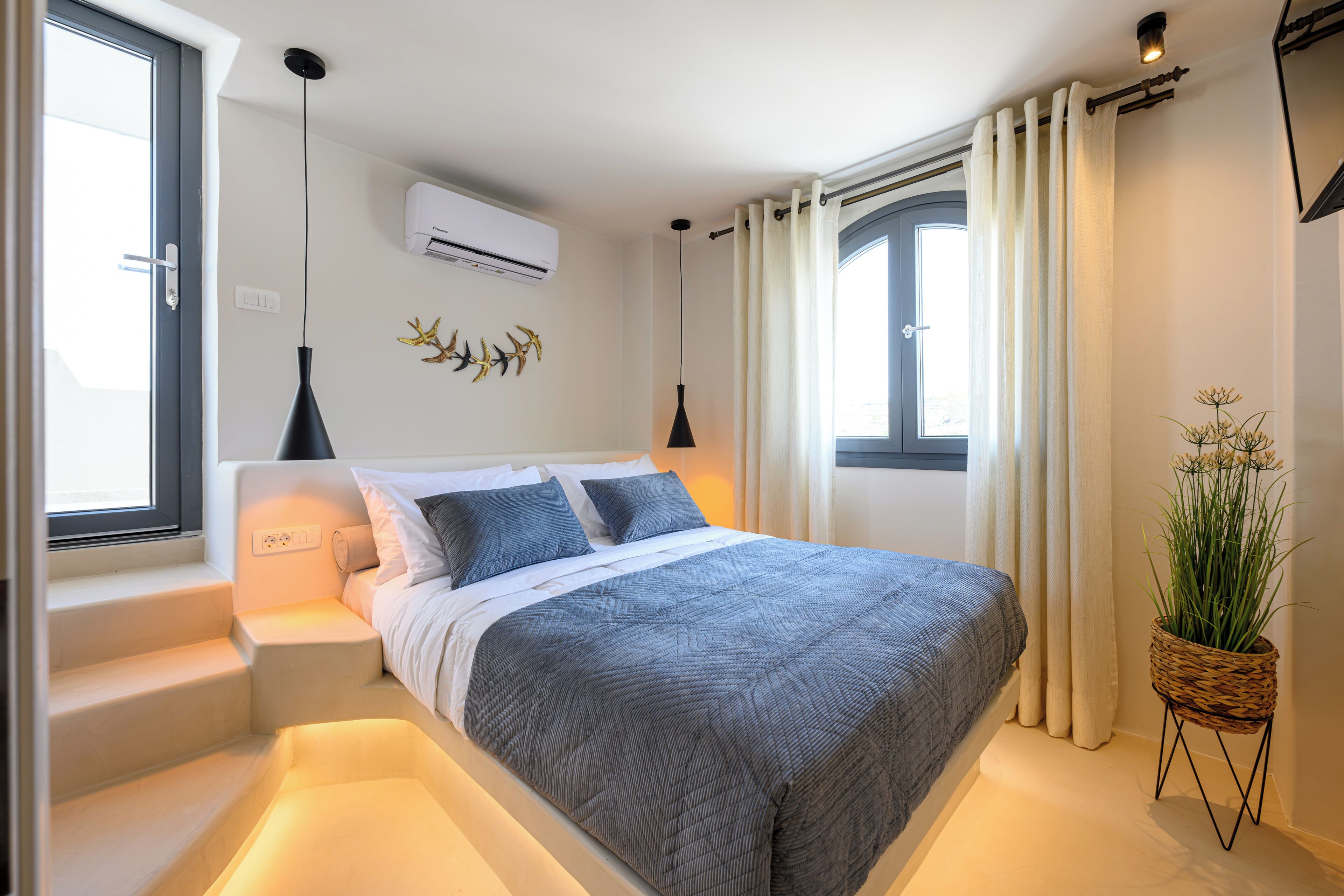 Galaria Serenity Villa with outdoor Hot Tub | Premium bedding, in-room safe, individually decorated