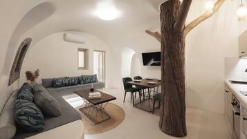 Executive Suite with outdoor Hot Tub | Sengetøy av topp kvalitet, safe på rommet og individuelt dekorert