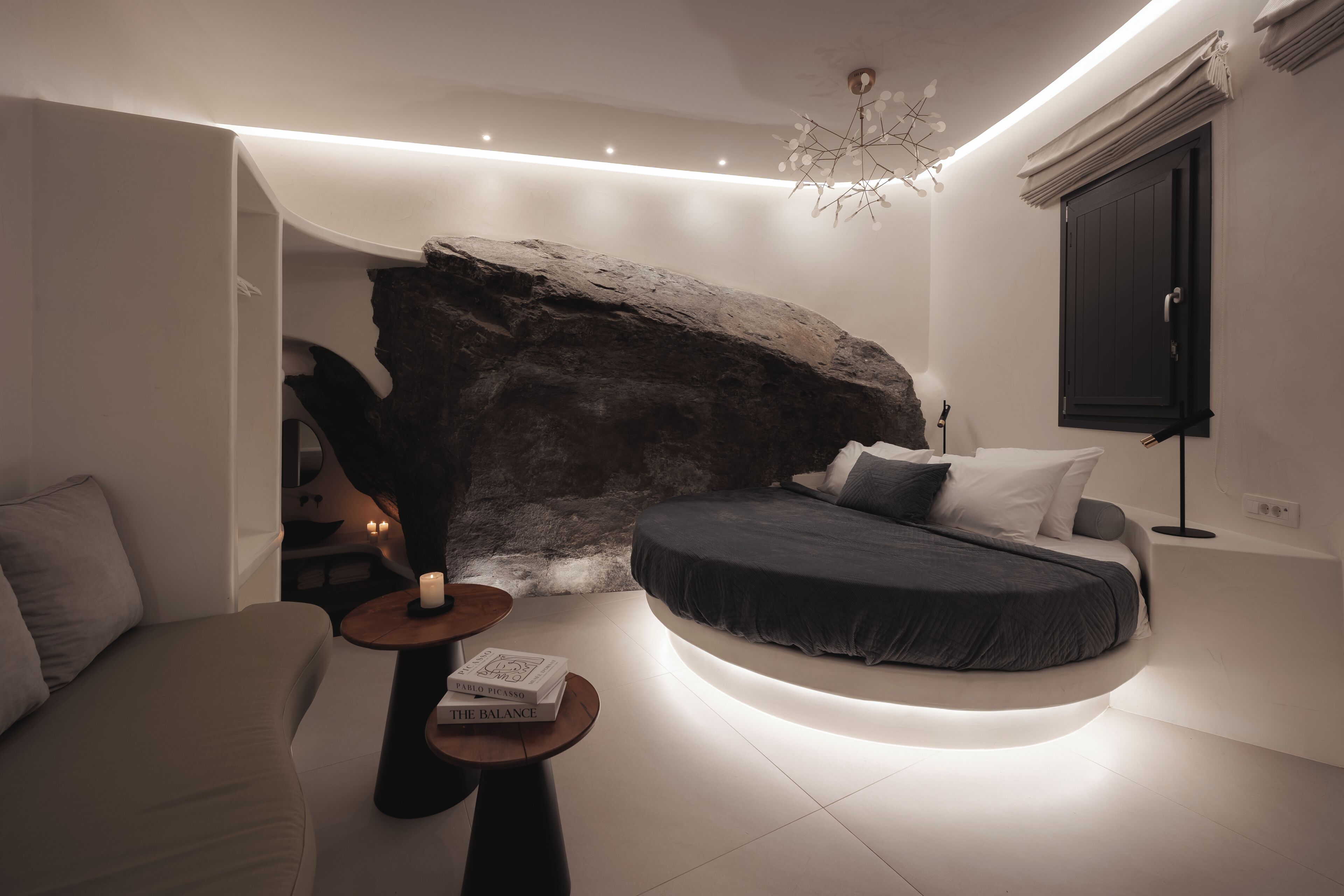 Gemstone Suite | Premium bedding, in-room safe, individually decorated