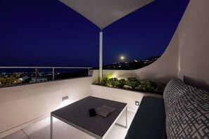 Superior Two Bedroom Suite with Outdoor Jetted Tub | 1 Schlafzimmer, hochwertige Bettwaren, Zimmersafe, individuell dekoriert