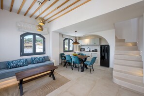 Superior Two Bedroom Suite with Outdoor Jetted Tub | 1 Schlafzimmer, hochwertige Bettwaren, Zimmersafe, individuell dekoriert