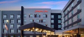 Home2 Suites Hilton Aurora Medical Center