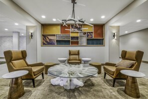 Lobby - Home2 Suites Hilton Aurora Medical Center (Aurora)