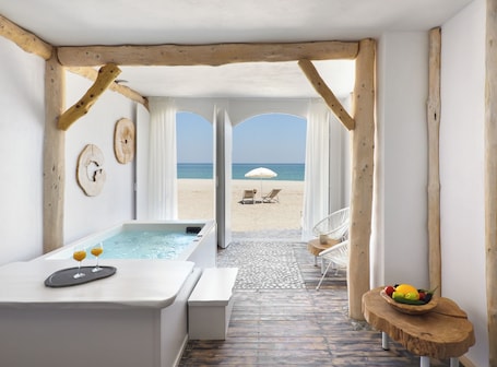 Honeymoon Seafront Suite Sea View with hot tub | Terrace/patio. Olympa Suites