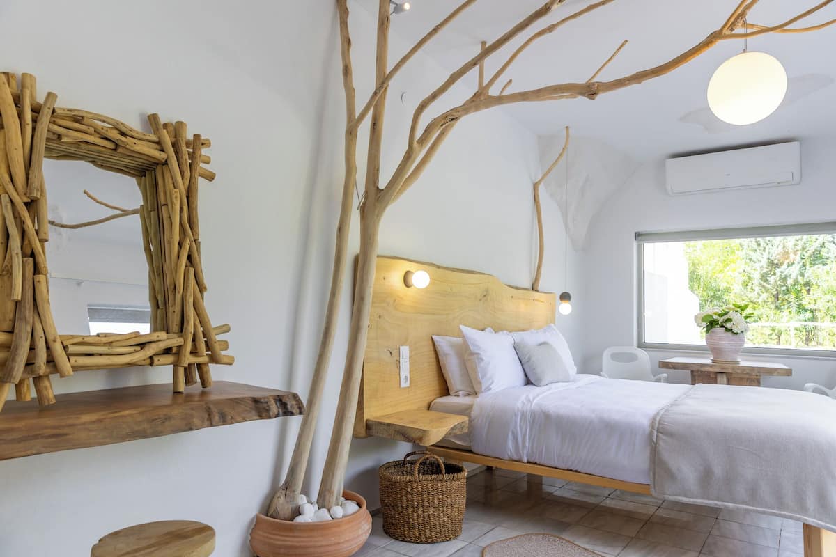 Senior Studio Suite, Sea Facing