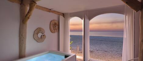 In-room safe, desk, iron/ironing board, free WiFi