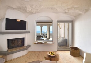 Sea Executive Grand Suite | Cofres nos quartos, escrivaninha, ferros/tábuas de passar roupa