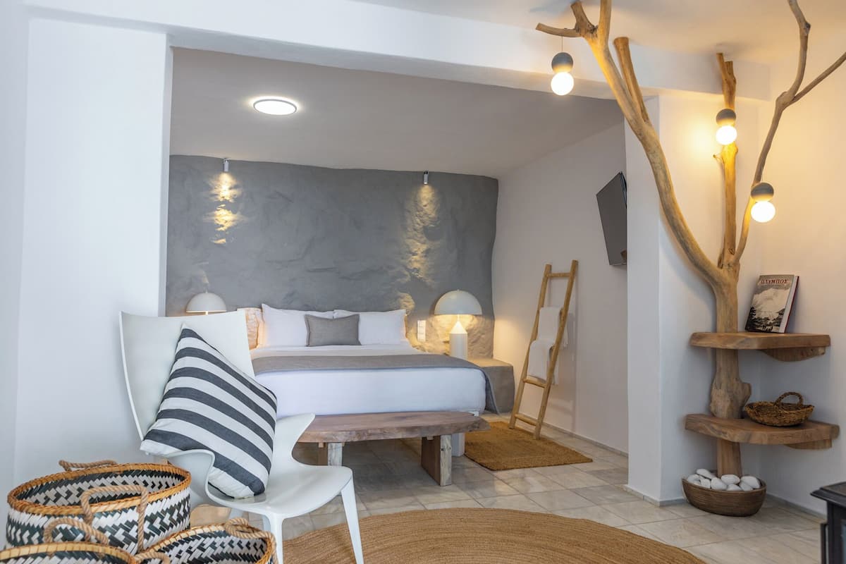 Senior Studio Suite, Sea Facing