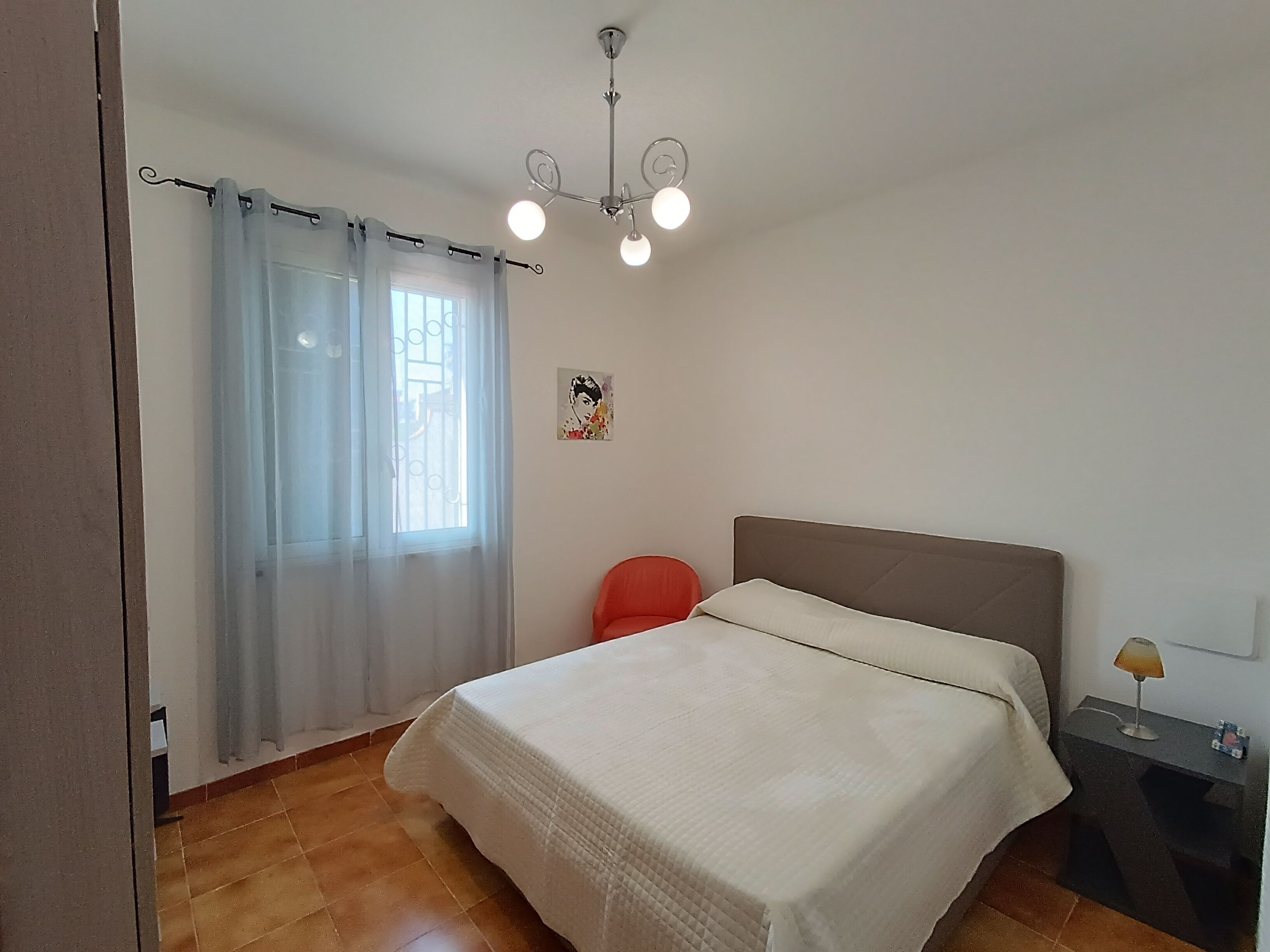 2 chambres, bureau, fer et planche à repasser, Wi-Fi gratuit