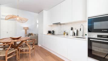 Departamento Confort, 2 habitaciones (Sofa bed) | Cocina privada | Refrigerador, microondas, horno y parrilla de estufa