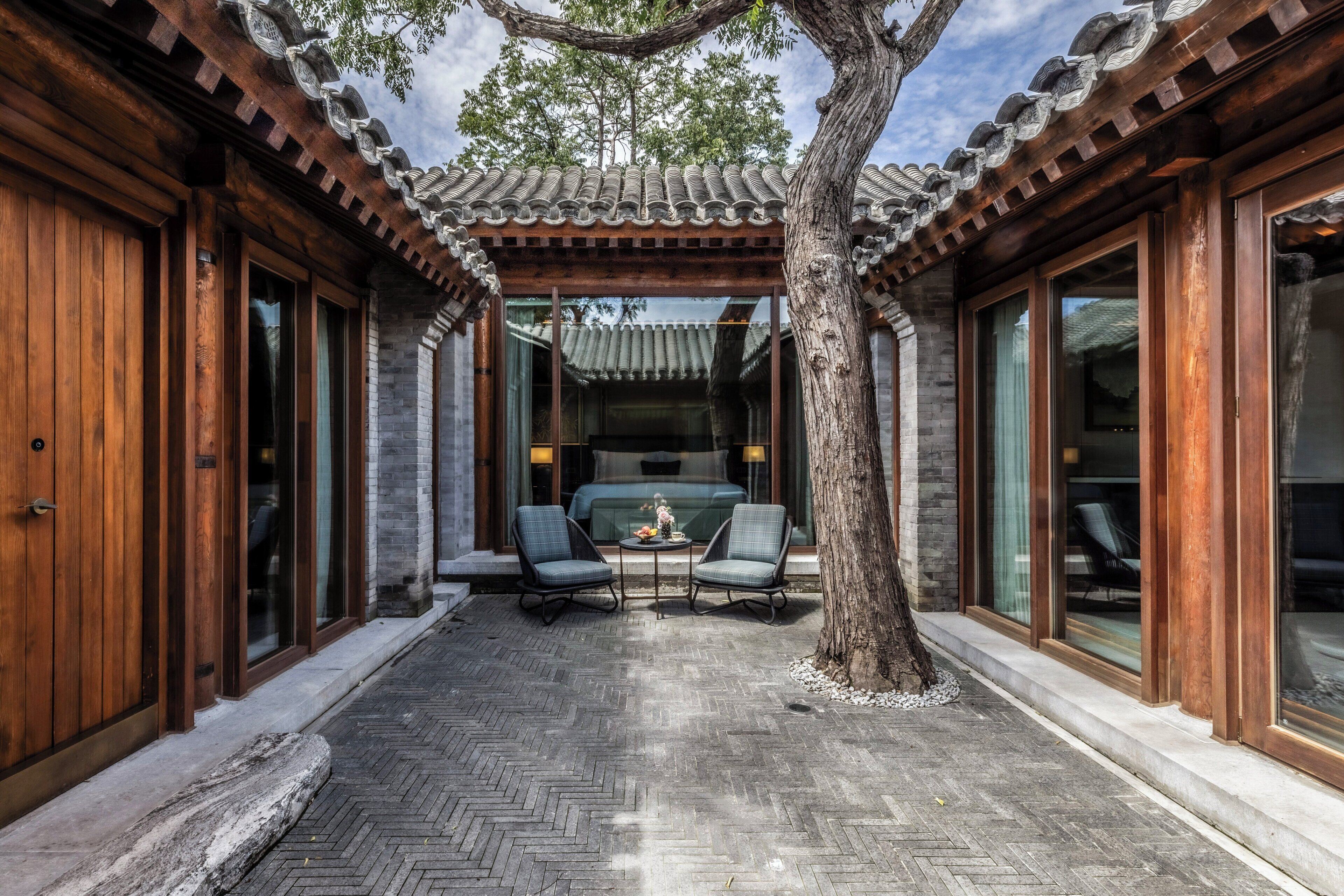 Premier Courtyard | Courtyard