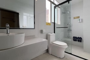 Room - afuerliansuozheyujiudian (Xiushan County)