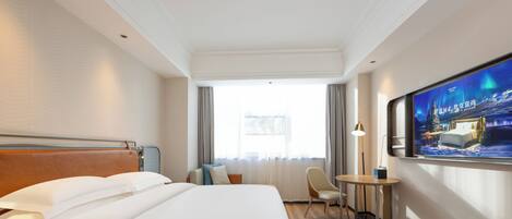 Desk, laptop workspace, free WiFi