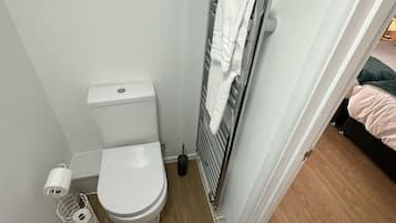 笔记本电脑工作区、免费 WiFi