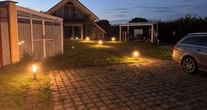 New vacation home 125sqm glass house to slow down
