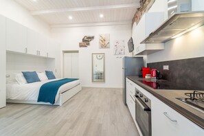 Apartment | 1 bedroom, iron/ironing board, free WiFi - Modern Apartment at Via Carloni (Como)