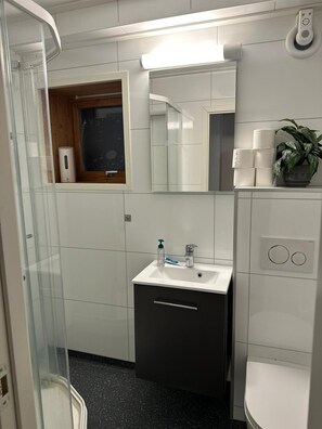 Bathroom - LUN Home (Tromsø)