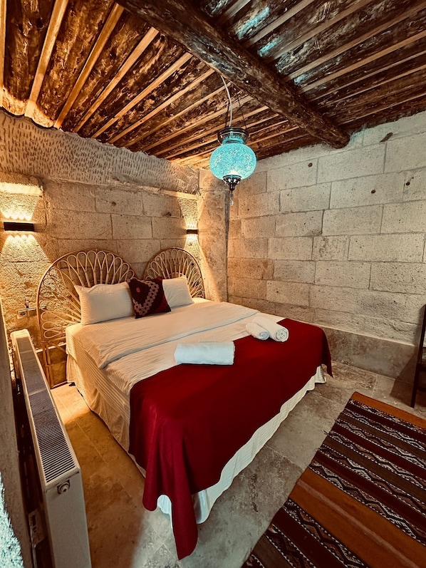 Soundproofing, free WiFi, bed sheets - Mommy's Cave Home (Nevsehir)