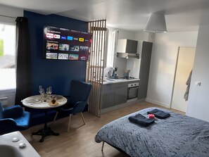 1 bedroom, WiFi, bed sheets