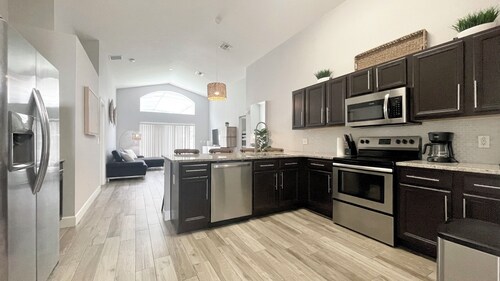 Behemian 4Bd Villa w/ Pool at Solana Resort