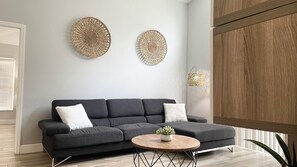 Living area - Behemian 4Bd Villa w/ Pool at Solana Resort (Davenport)
