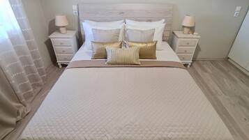 1 bedroom, desk, soundproofing, iron/ironing board