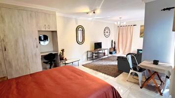 1 chambre, fer et planche Ă repasser, Wi-Fi, draps fournis