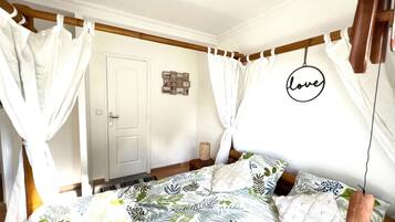 5 chambres, fer et planche Ă  repasser, Wi-Fi gratuit, draps fournis