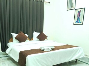 Chambre Double | Wi-Fi gratuit, draps fournis