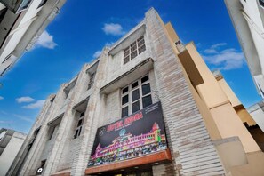 Exterior - Hotel Indra (Varanasi)