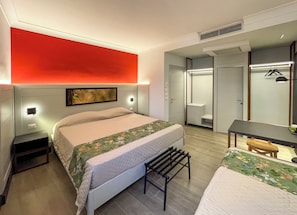 1 bedroom, WiFi, bed sheets - Beautiful Superior Room, elegant and refined in the heart of San Gimignano.  (San Gimignano)