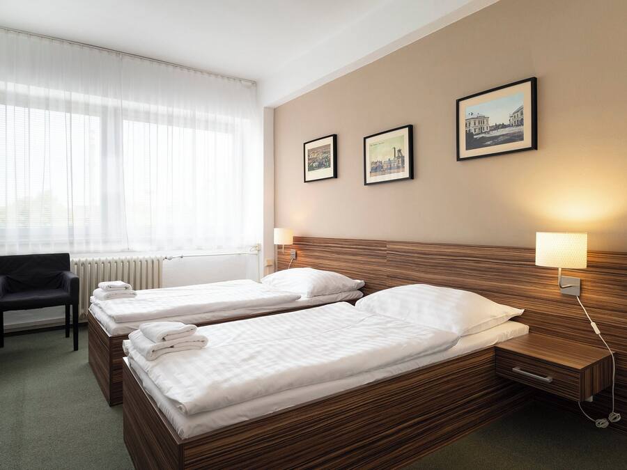 Deluxe Double Room | Free WiFi, bed sheets