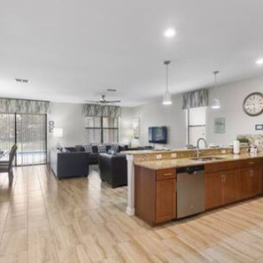 House - CG 1407 Rolling Fairway Rolling Skies Poolside Cinema Spa Near Disney (Davenport)